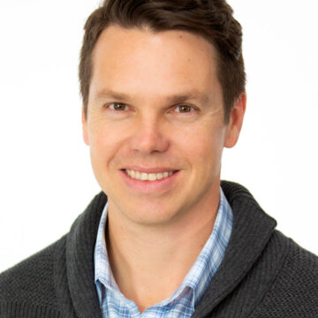 Taylor-Gledhill-Blue-White-Headshot-Photography